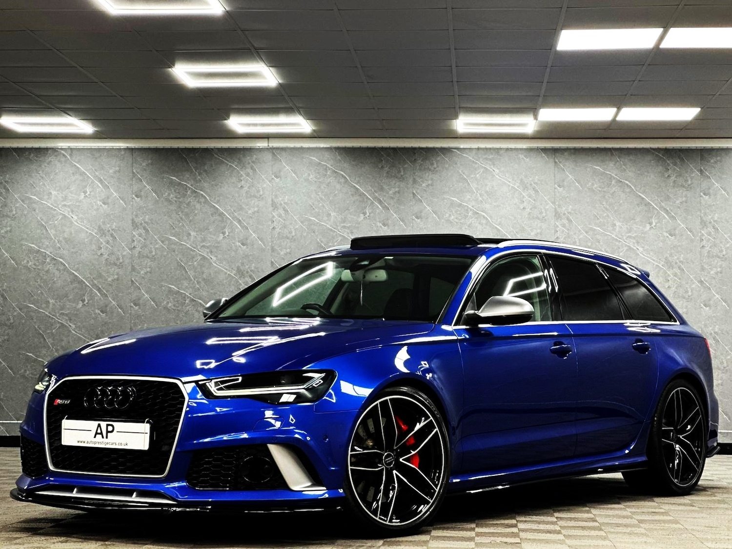 Used Audi RS6 2017 for sale - 76618503: Photo 2
