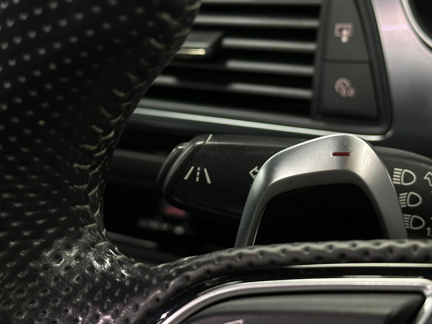 Used Audi RS6 2017 for sale - 76618503: Photo 45