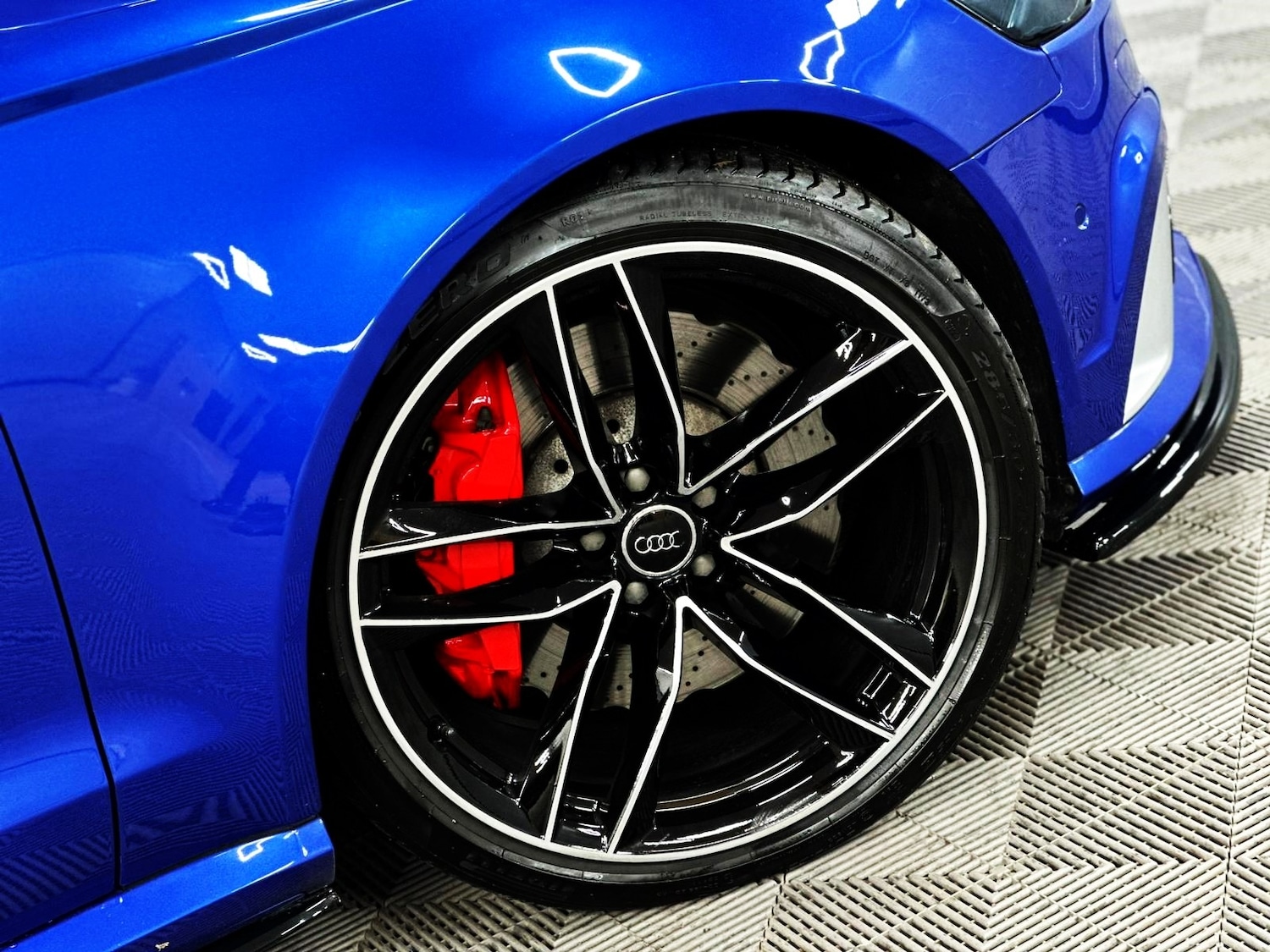 Used Audi RS6 2017 for sale - 76618503: Photo 64