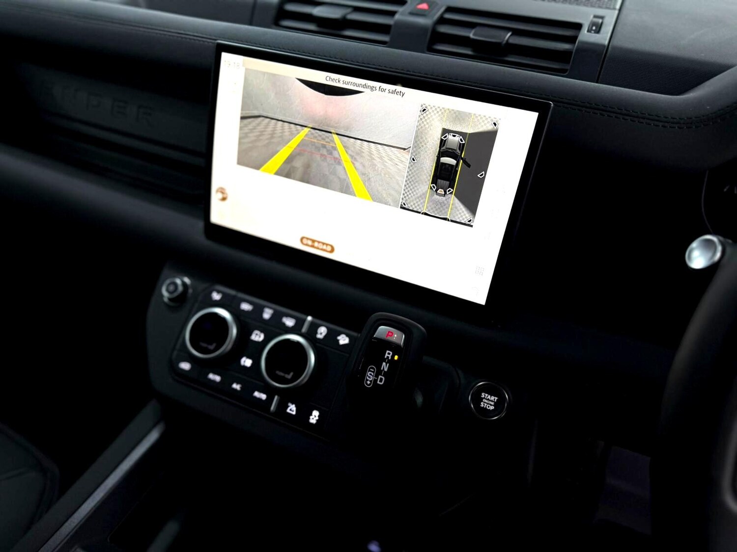 Used Land Rover Defender 2025 for sale - 78108412: Photo 12