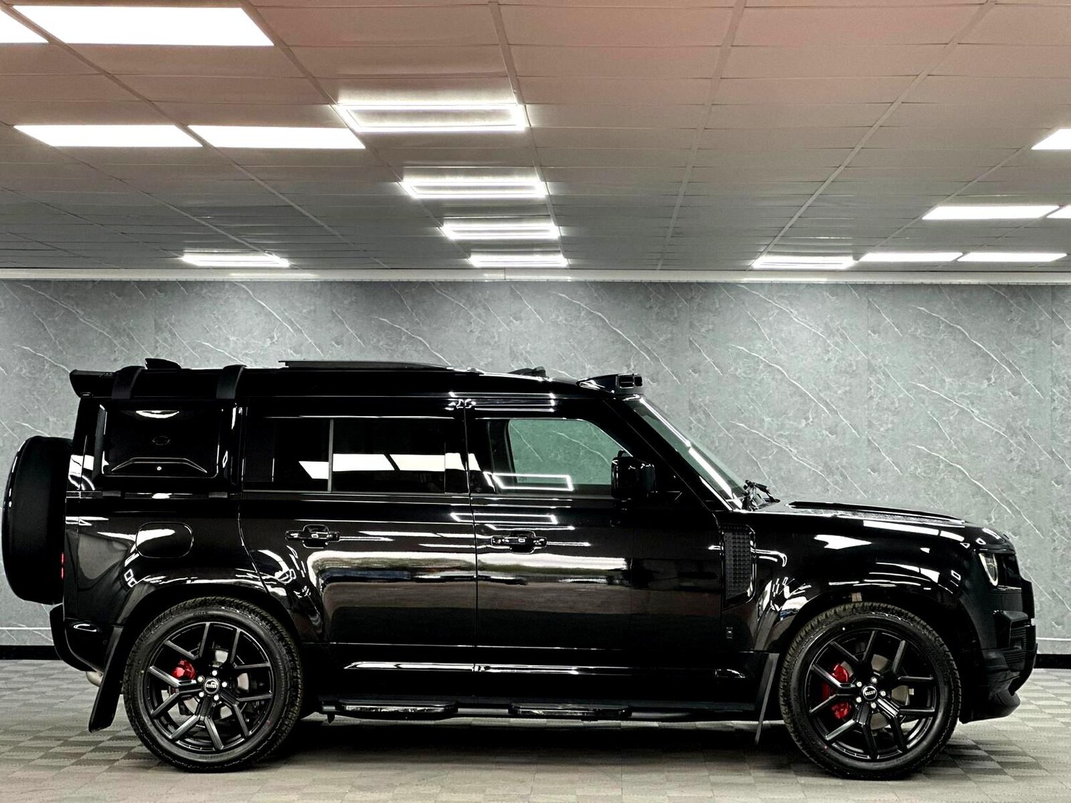 Used Land Rover Defender 2025 for sale - 78108412: Photo 22