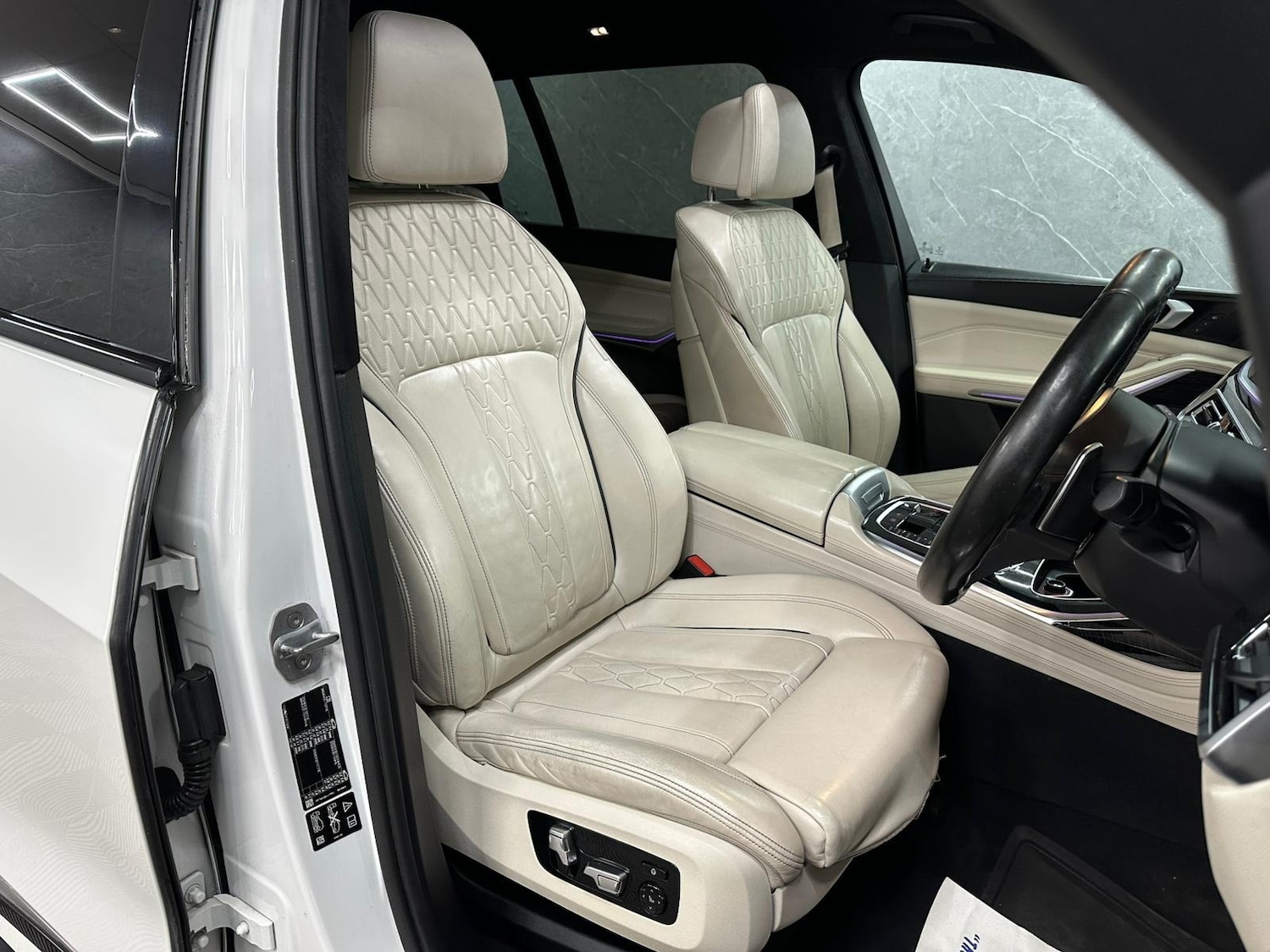 Used BMW X7 2019 for sale - 76539411: Photo 32