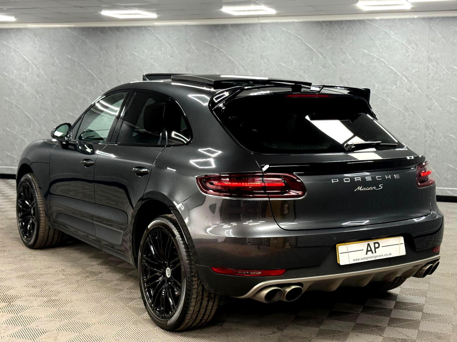 Used Porsche Macan 2017 for sale - 76671151: Photo 20