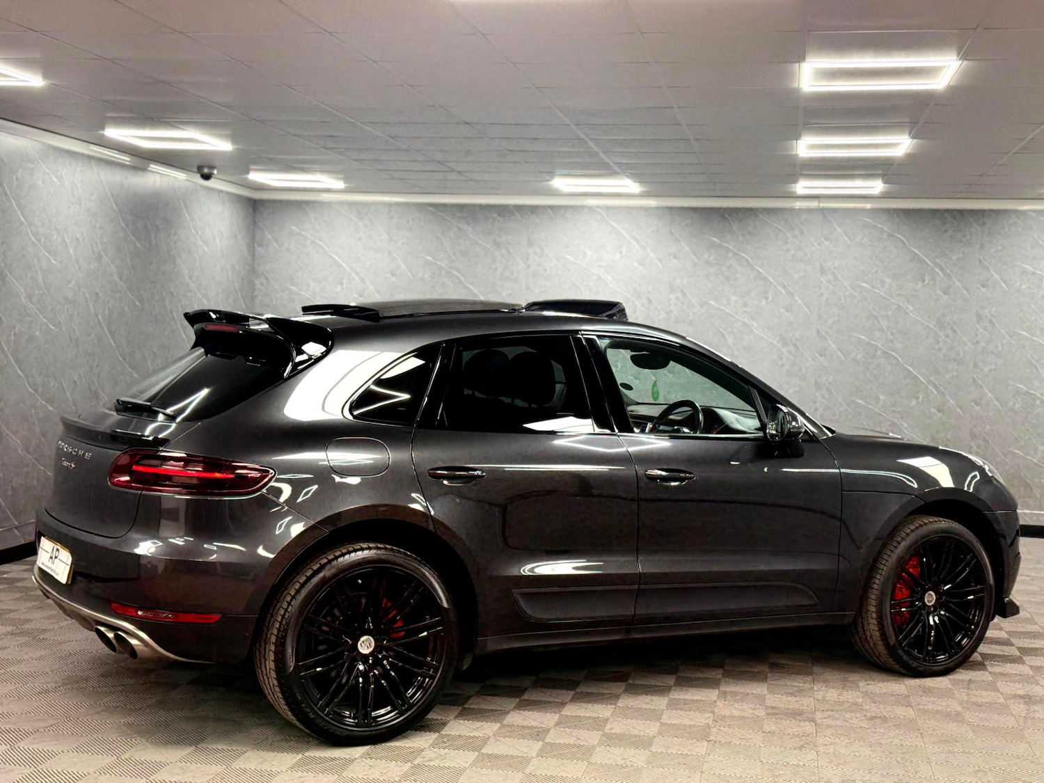 Used Porsche Macan 2017 for sale - 76671151: Photo 21