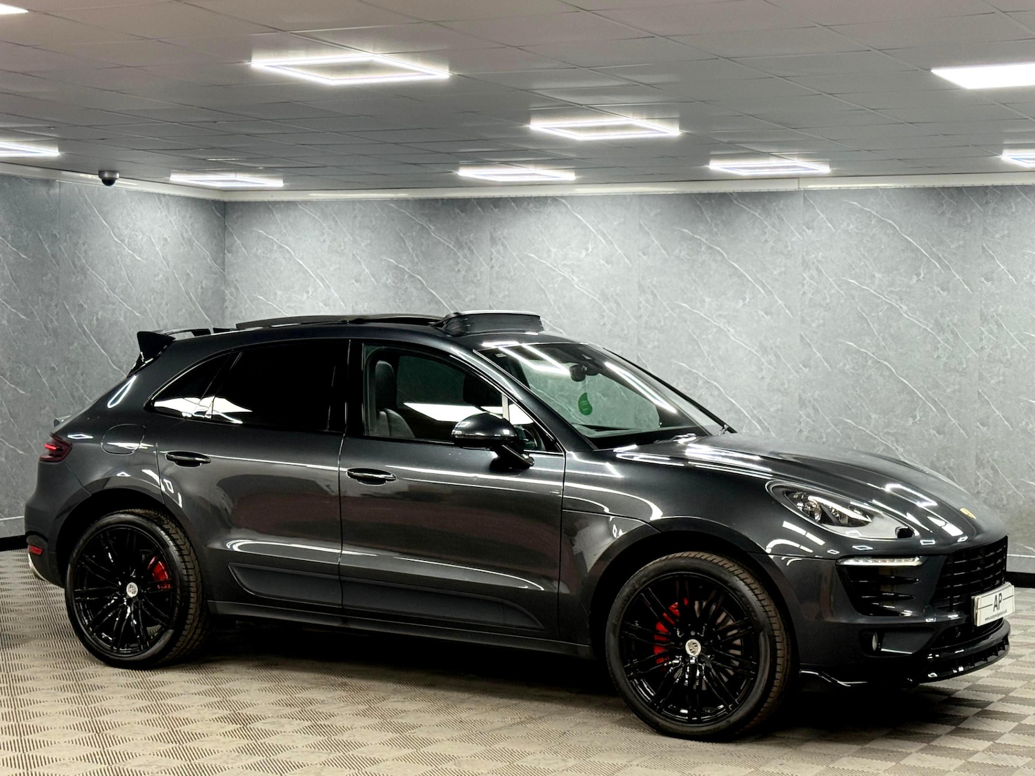 Used Porsche Macan 2017 for sale - 76671151: Photo 22