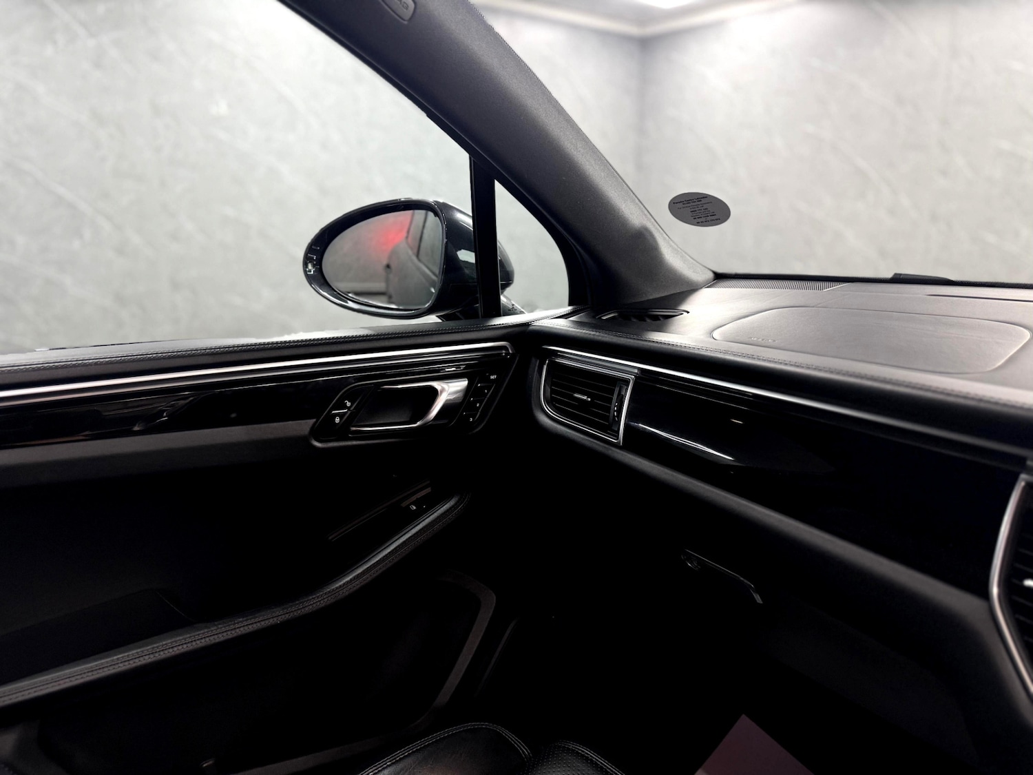 Used Porsche Macan 2017 for sale - 76671151: Photo 36