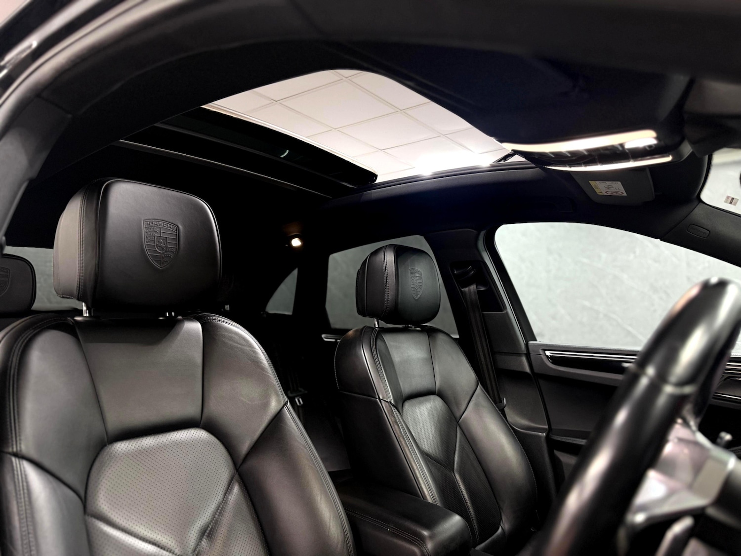 Used Porsche Macan 2017 for sale - 76671151: Photo 39