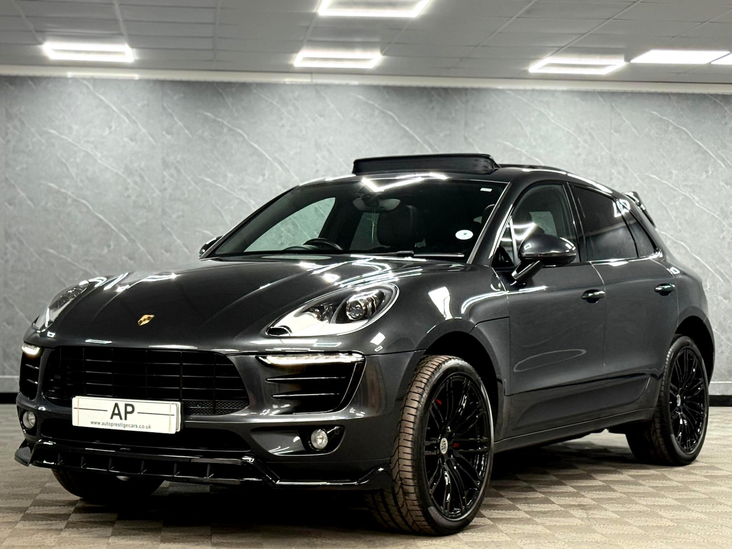 Used Porsche Macan 2017 for sale - 76671151: Photo 6