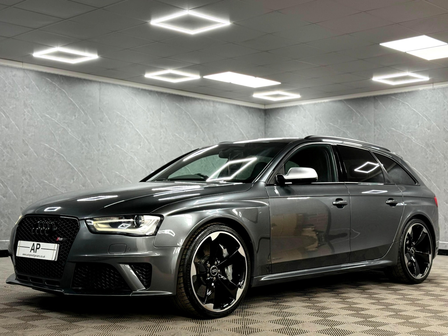 Used Audi RS4 2014 for sale - 76948531: Photo 16