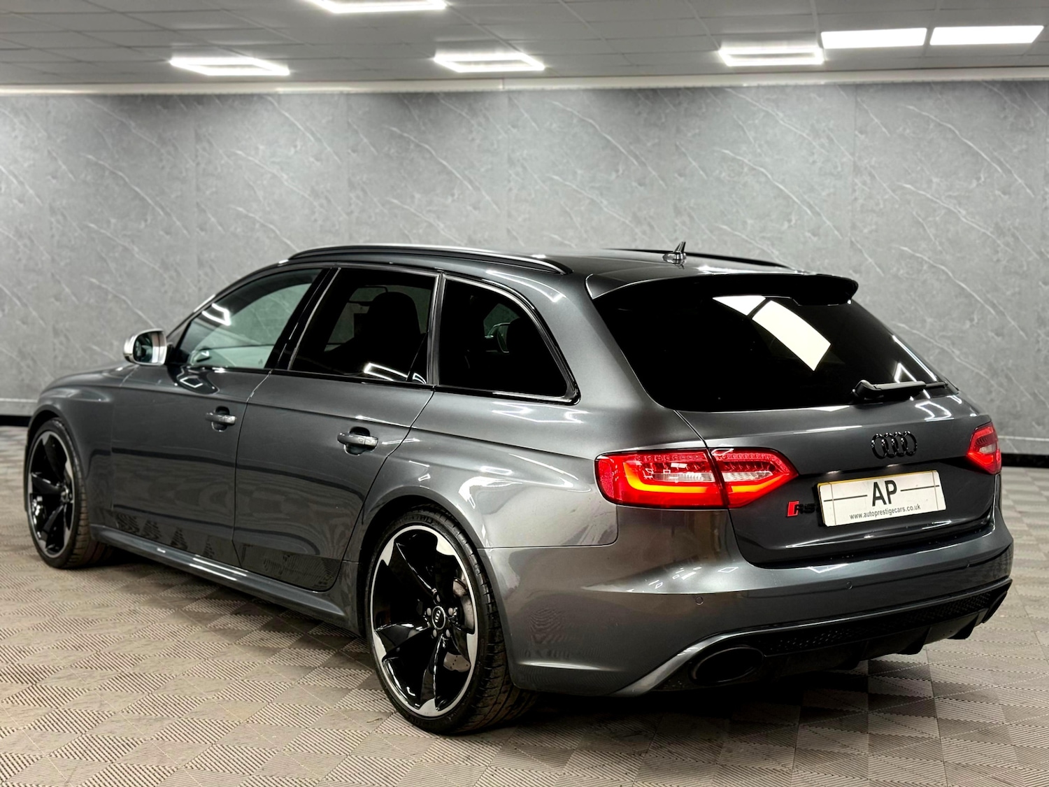 Used Audi RS4 2014 for sale - 76948531: Photo 18