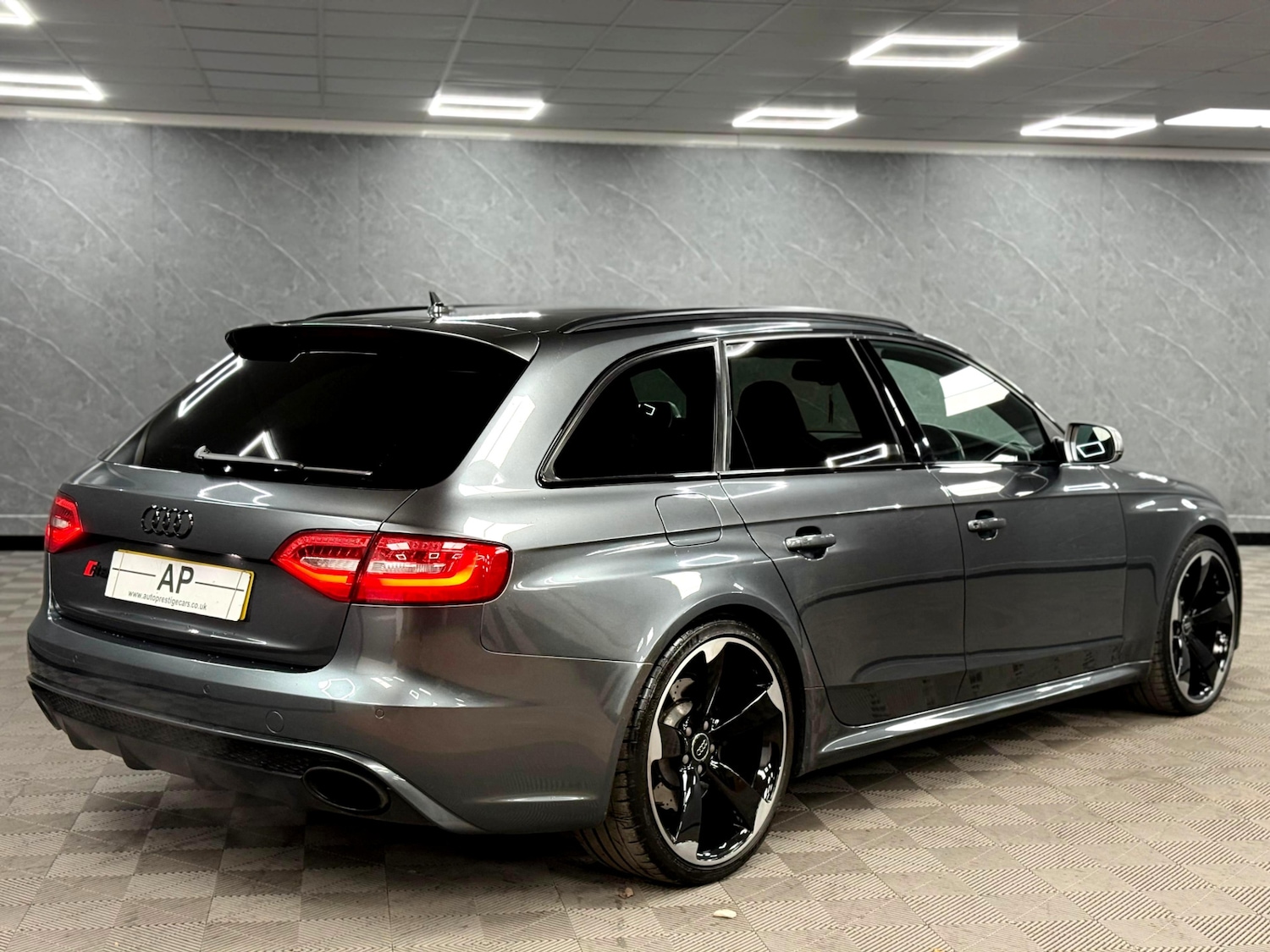 Used Audi RS4 2014 for sale - 76948531: Photo 21