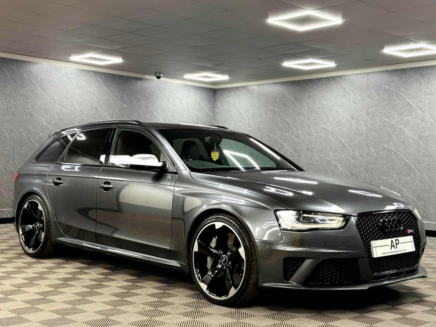 Used Audi RS4 2014 for sale - 76948531: Photo 23