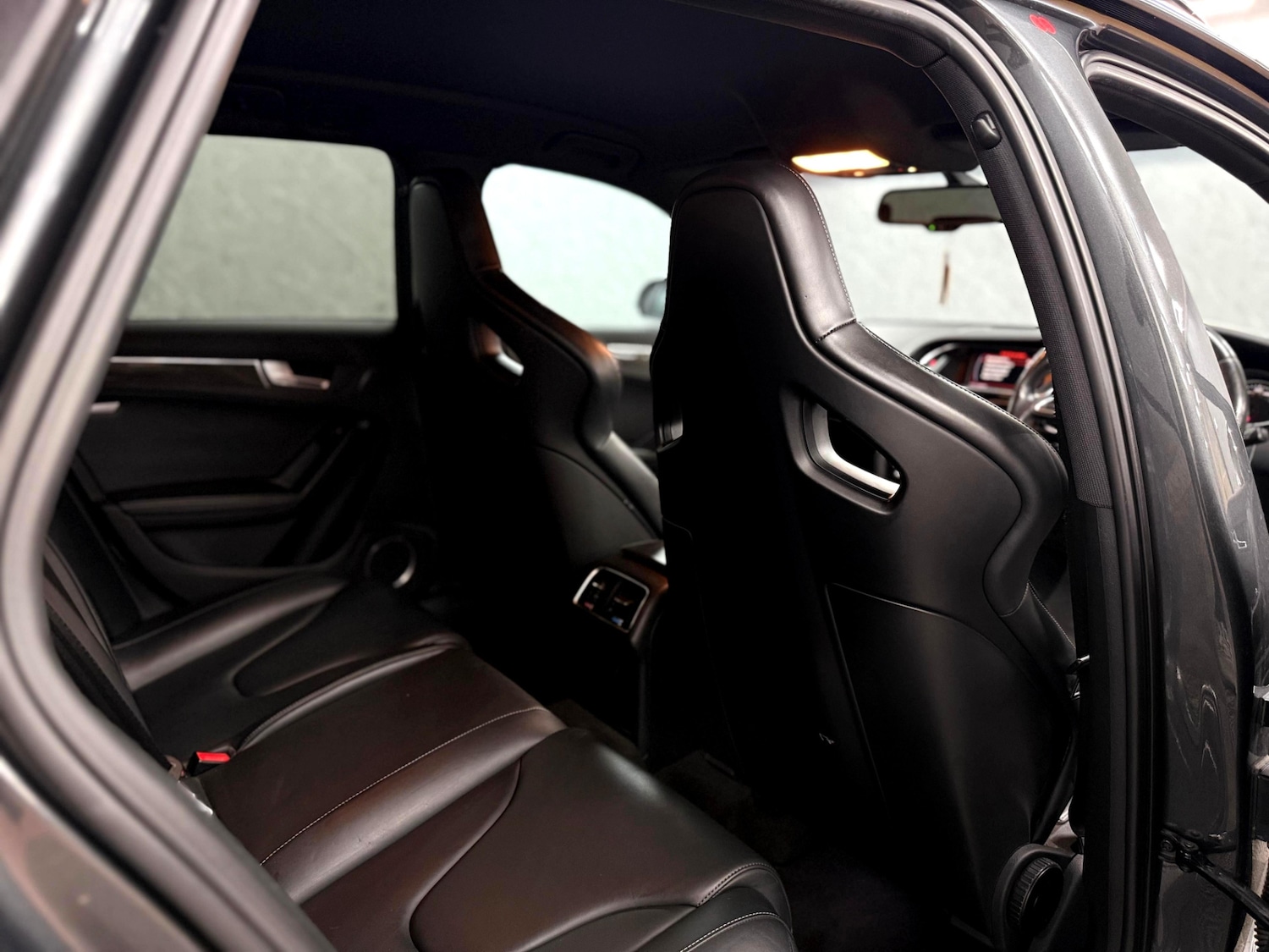 Used Audi RS4 2014 for sale - 76948531: Photo 33