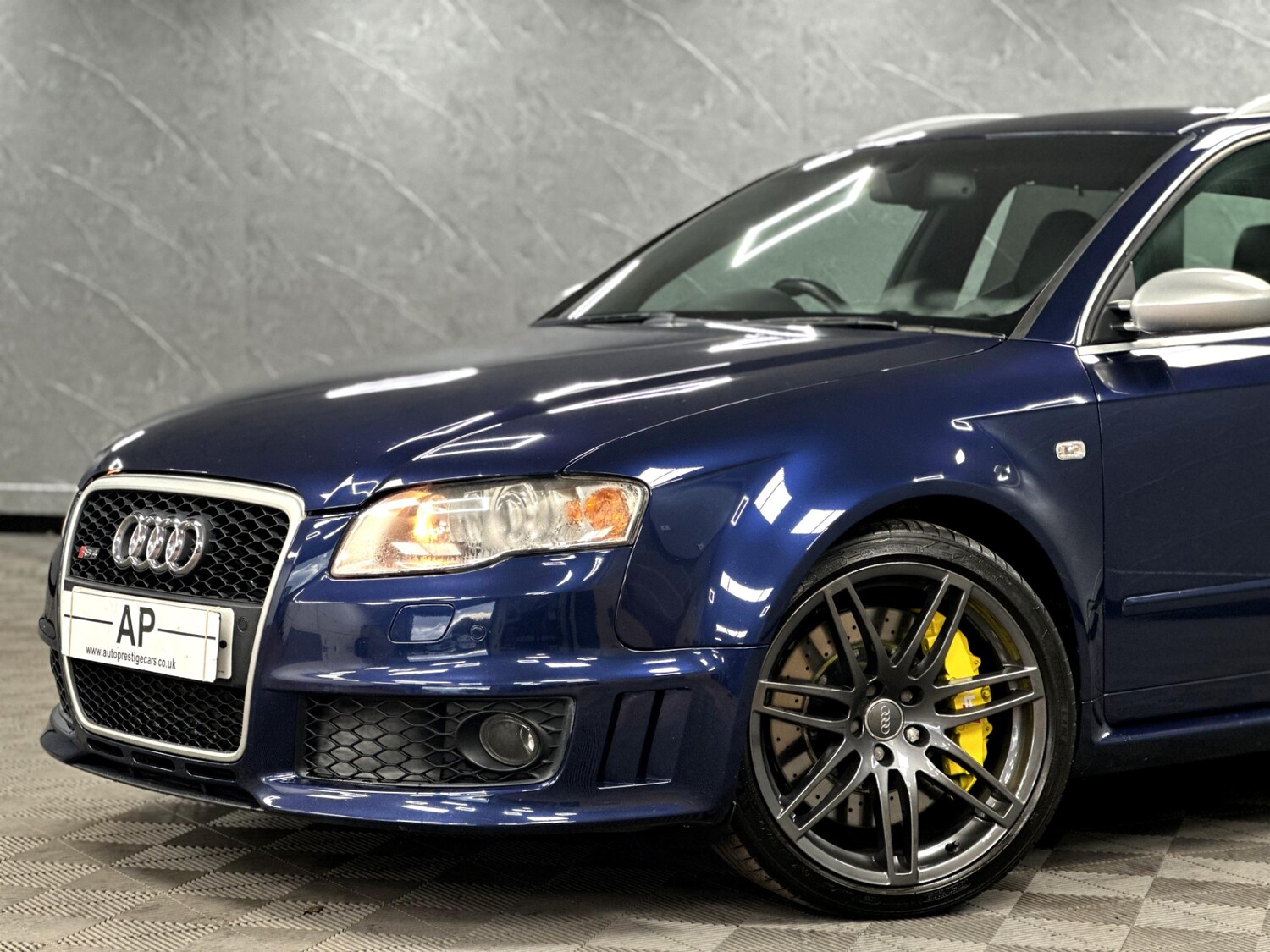 Used Audi RS4 2006 for sale - 76265246: Photo 3