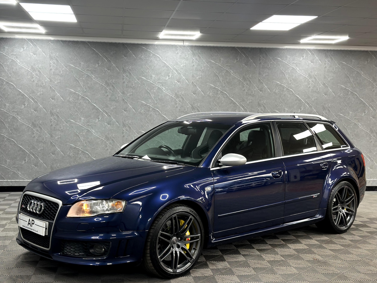 Used Audi RS4 2006 for sale - 76265246: Photo 5
