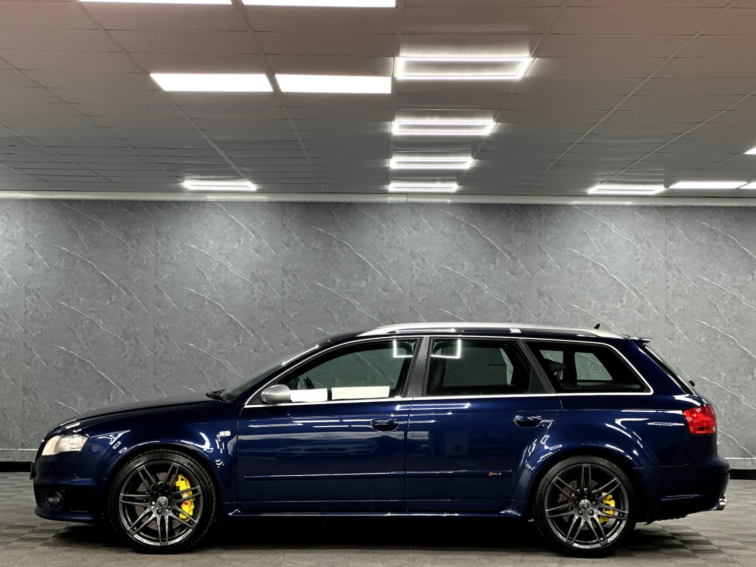 Used Audi RS4 2006 for sale - 76265246: Photo 8