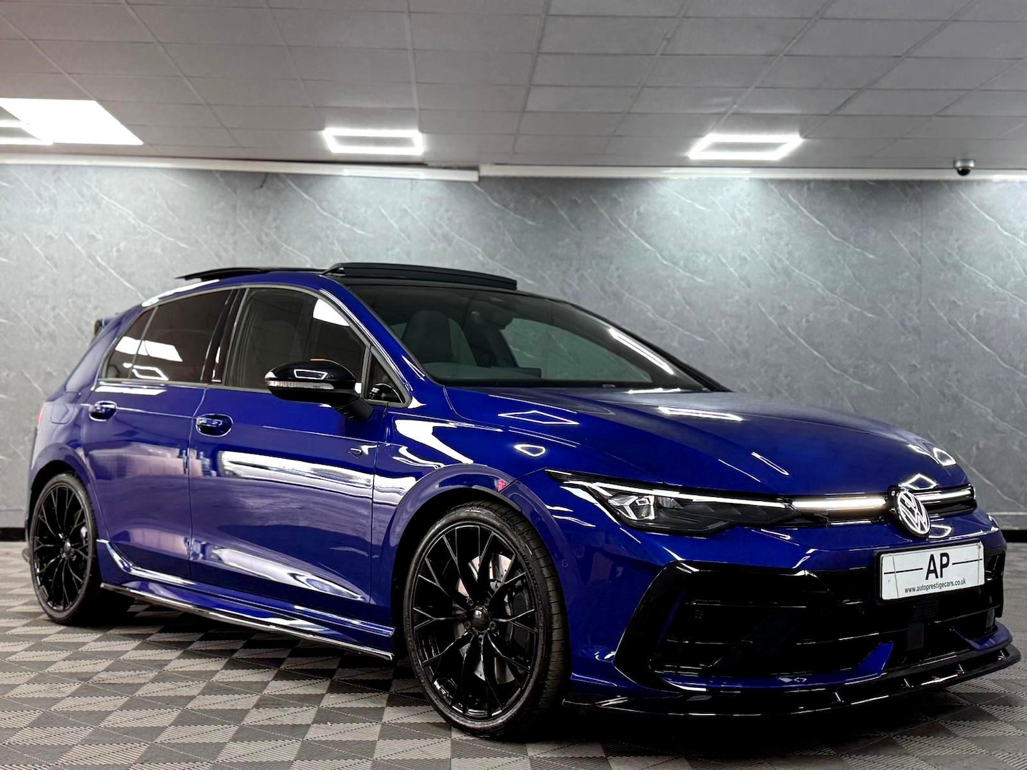 Used Volkswagen Golf 2025 for sale - 76759794: Photo 4