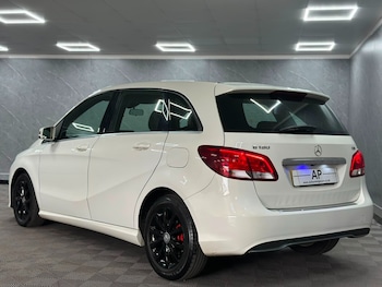 Used Mercedes-Benz B Class 2015 for sale - 78865342: Photo