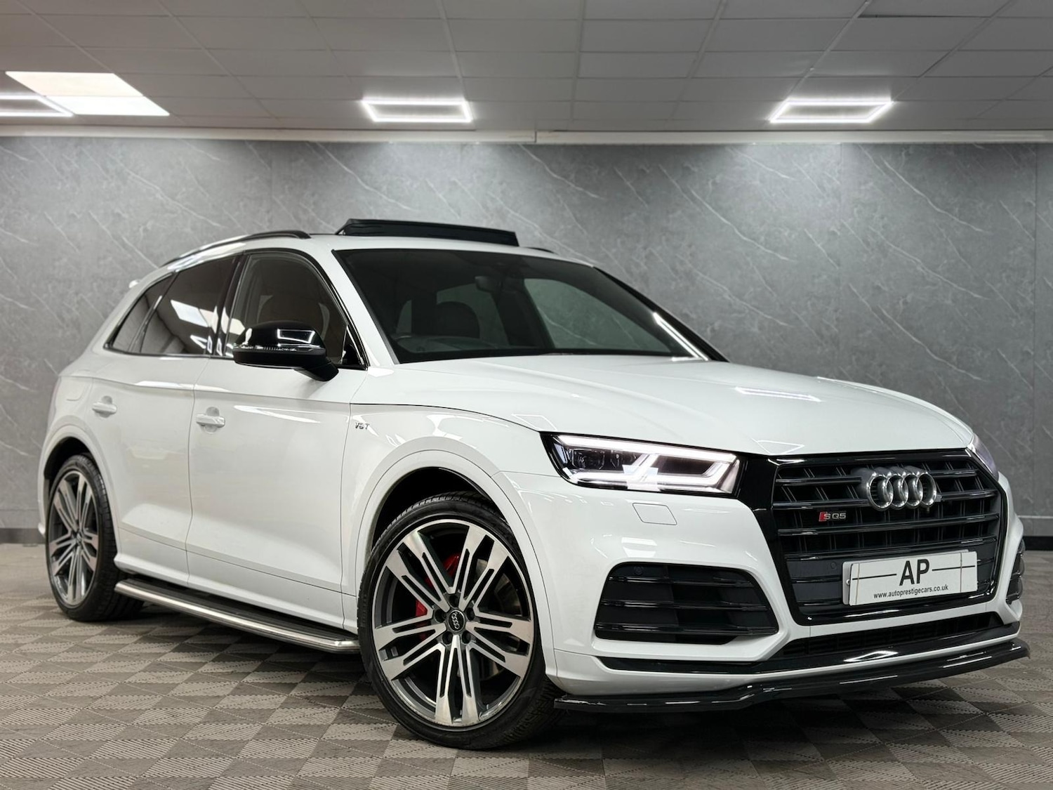 Used Audi SQ5 2018 for sale - 77611169: Photo 2