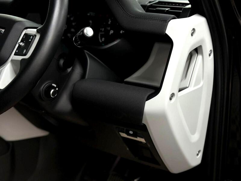 Used Land Rover Defender 2024 for sale - 78226047: Photo 38