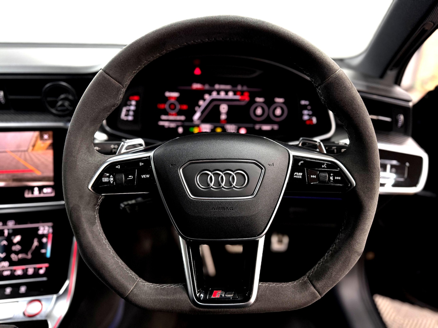 Used Audi RS6 2020 for sale - 77399359: Photo 15