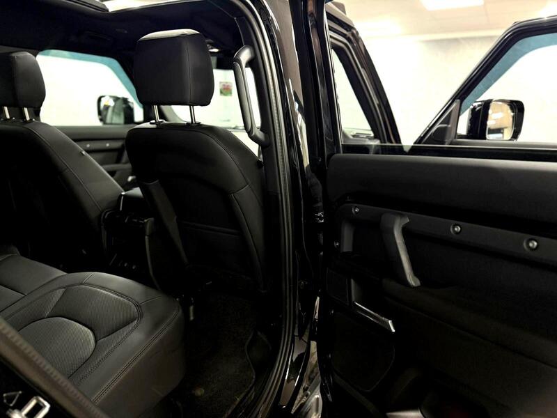 Used Land Rover Defender 2025 for sale - 78226025: Photo 63