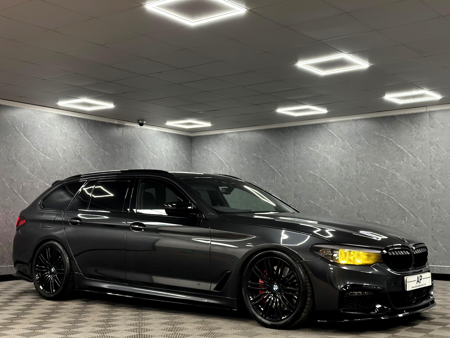 Used BMW 5 Series 2019 for sale - 77235827: Photo 16