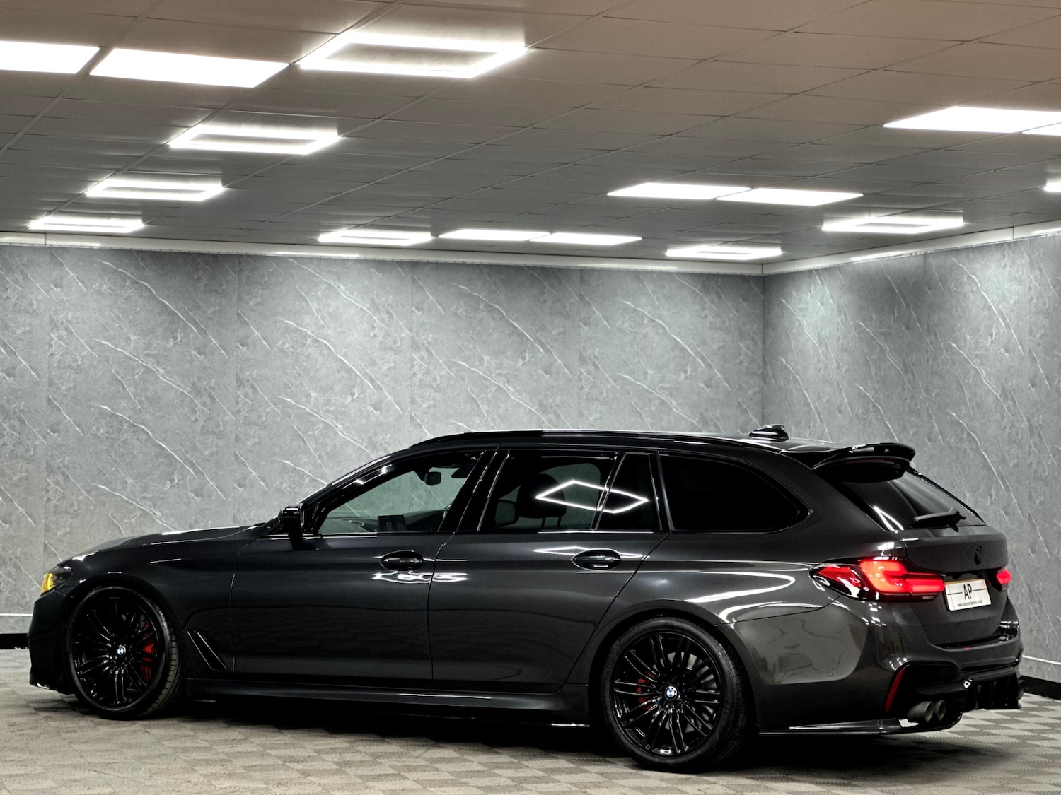 Used BMW 5 Series 2019 for sale - 77235827: Photo 8