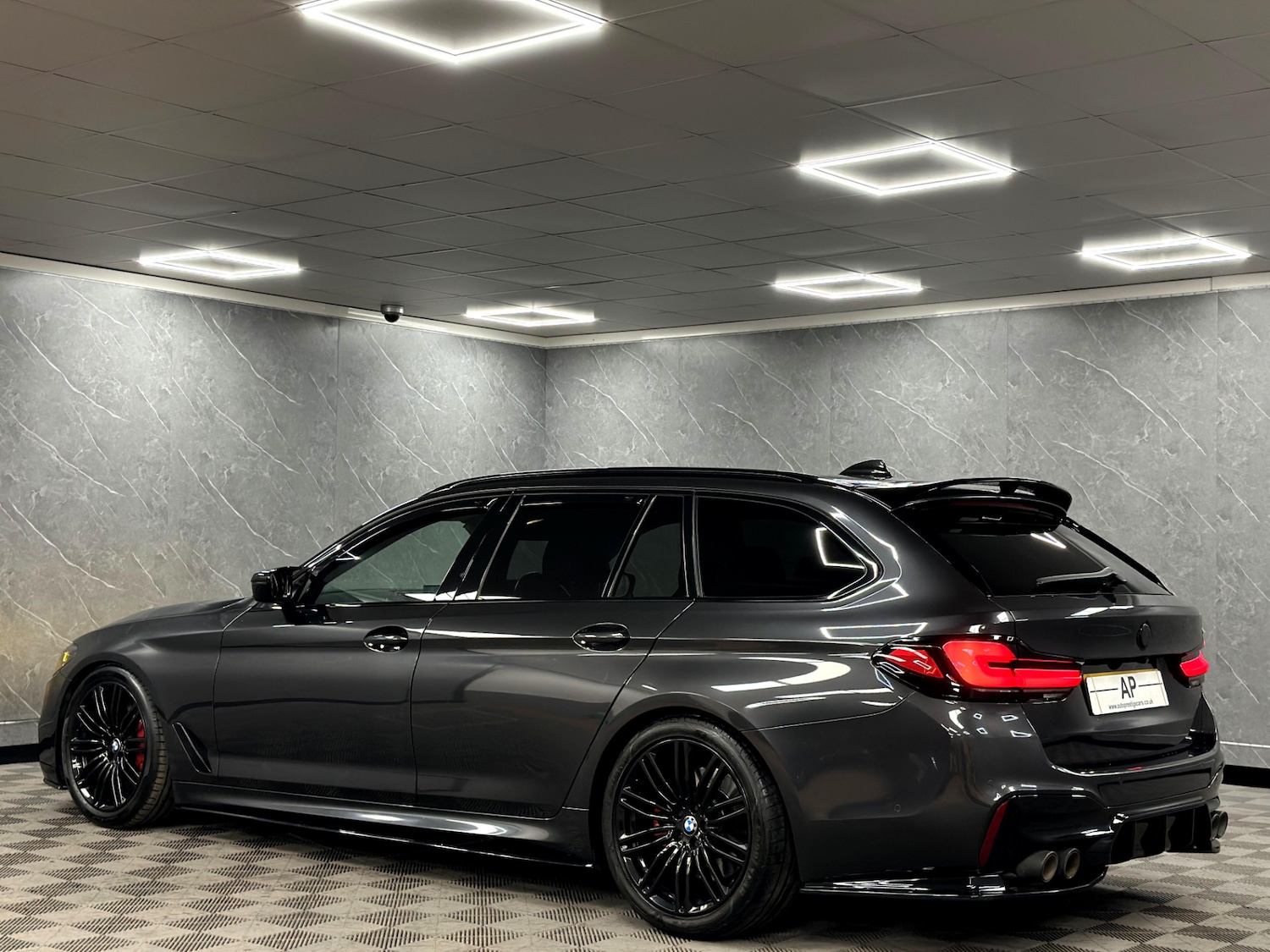 Used BMW 5 Series 2019 for sale - 77235827: Photo 9