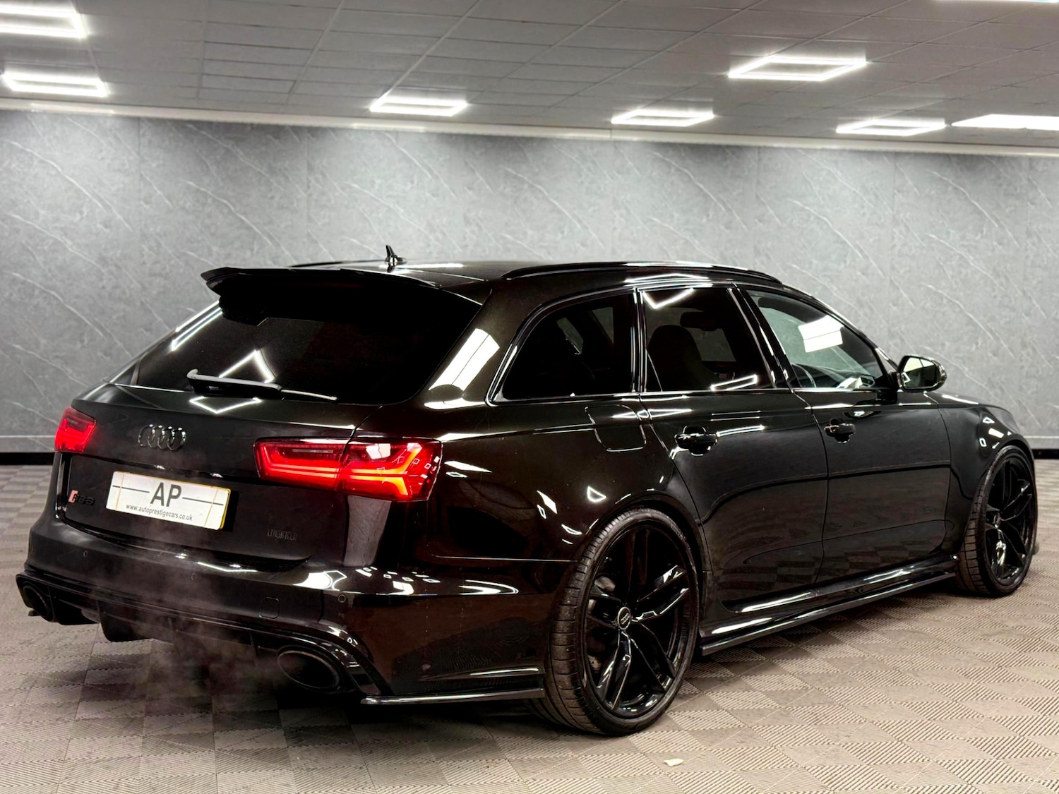 Used Audi RS6 2016 for sale - 77087644: Photo 12