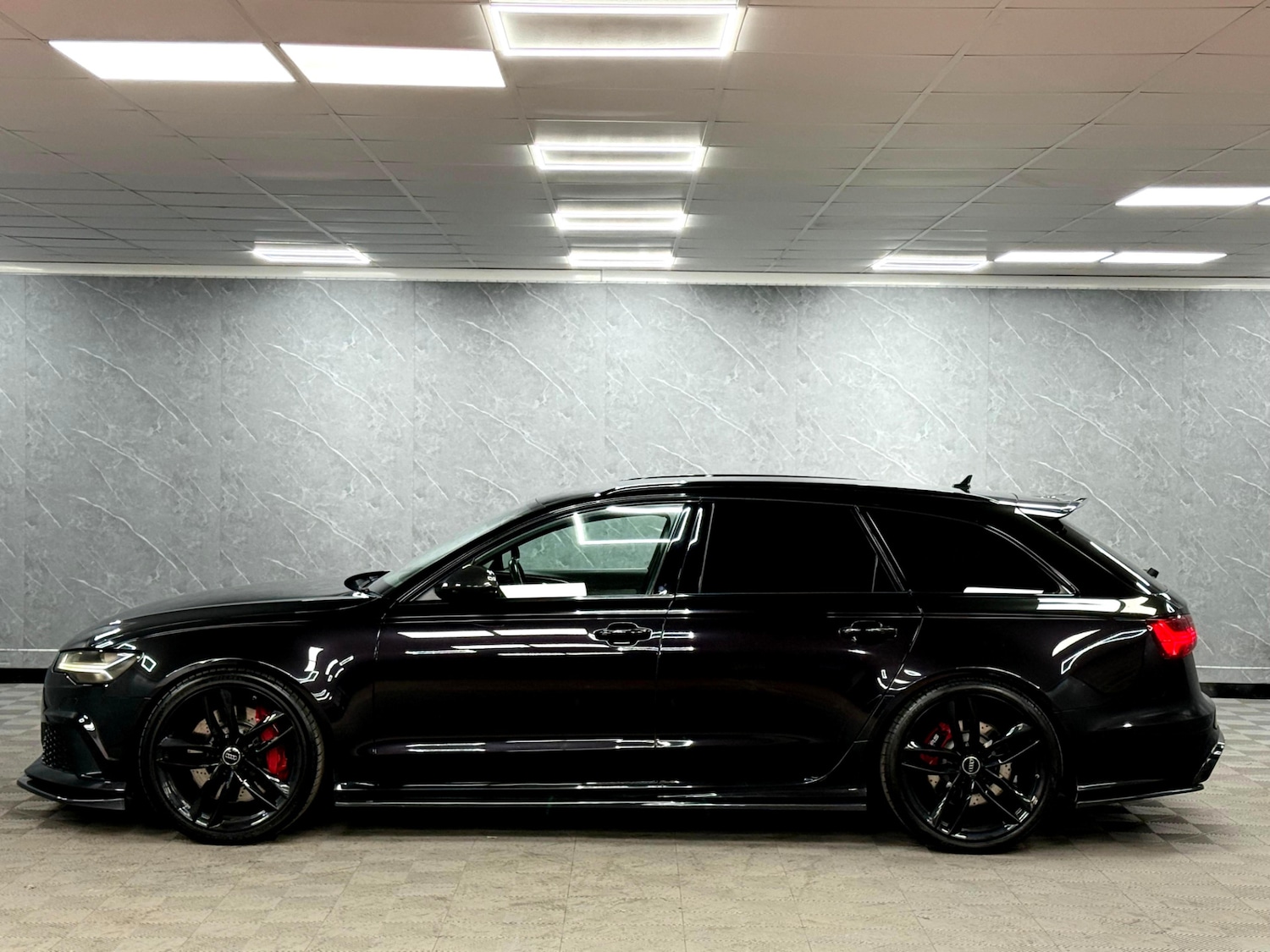 Used Audi RS6 2016 for sale - 77087644: Photo 14