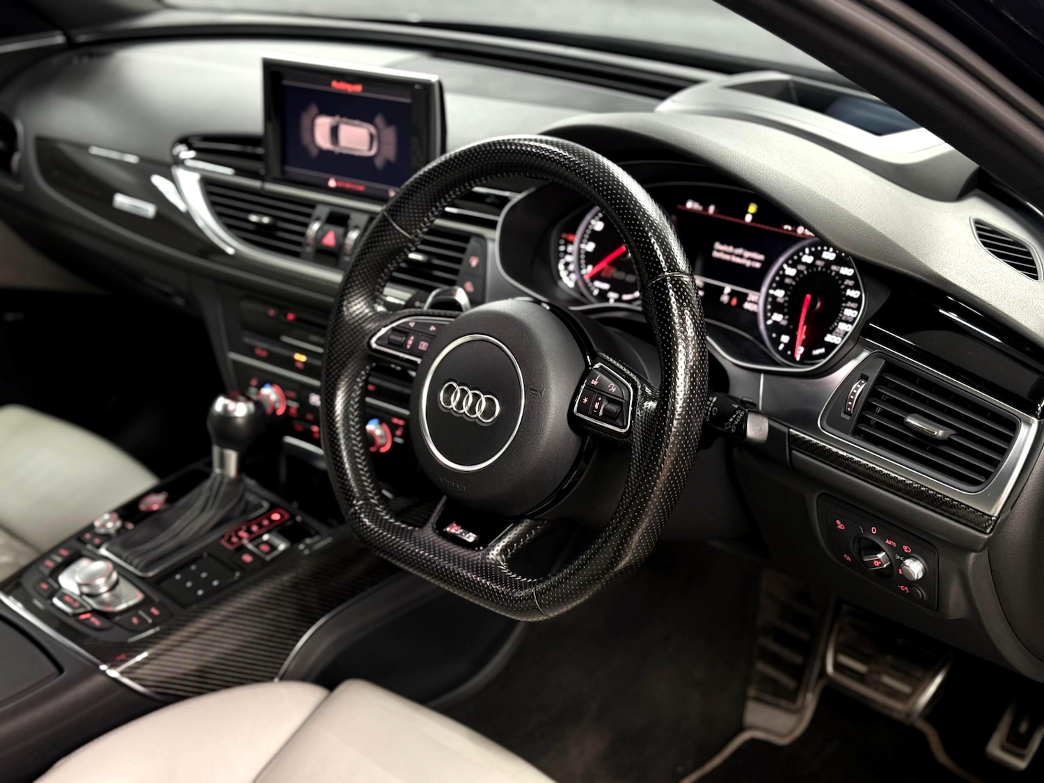 Used Audi RS6 2016 for sale - 77087644: Photo 15