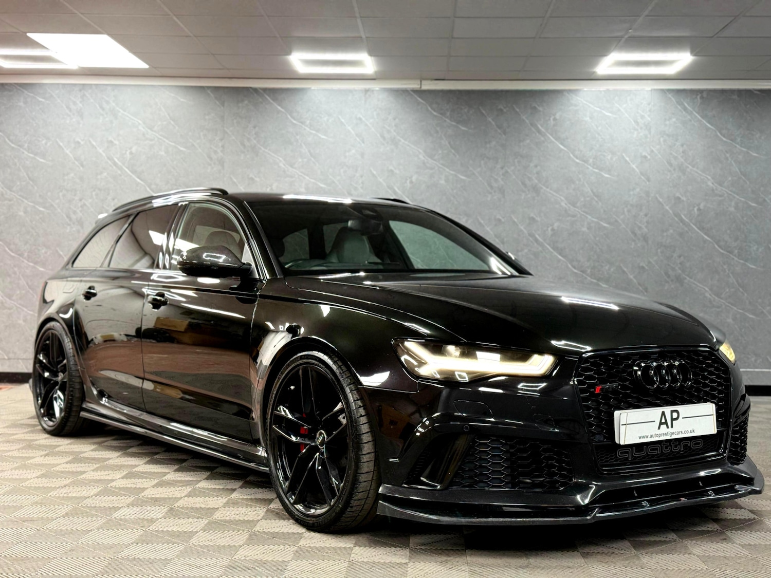 Used Audi RS6 2016 for sale - 77087644: Photo 2