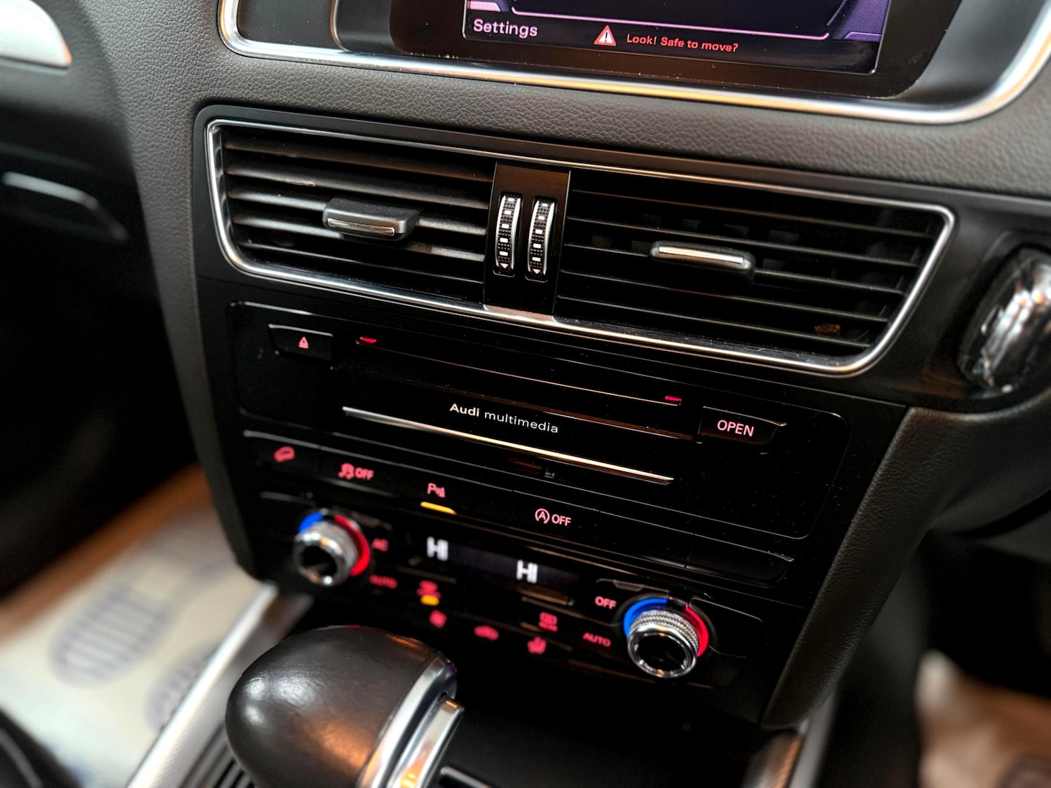 Used Audi Q5 2012 for sale - 76949422: Photo 35