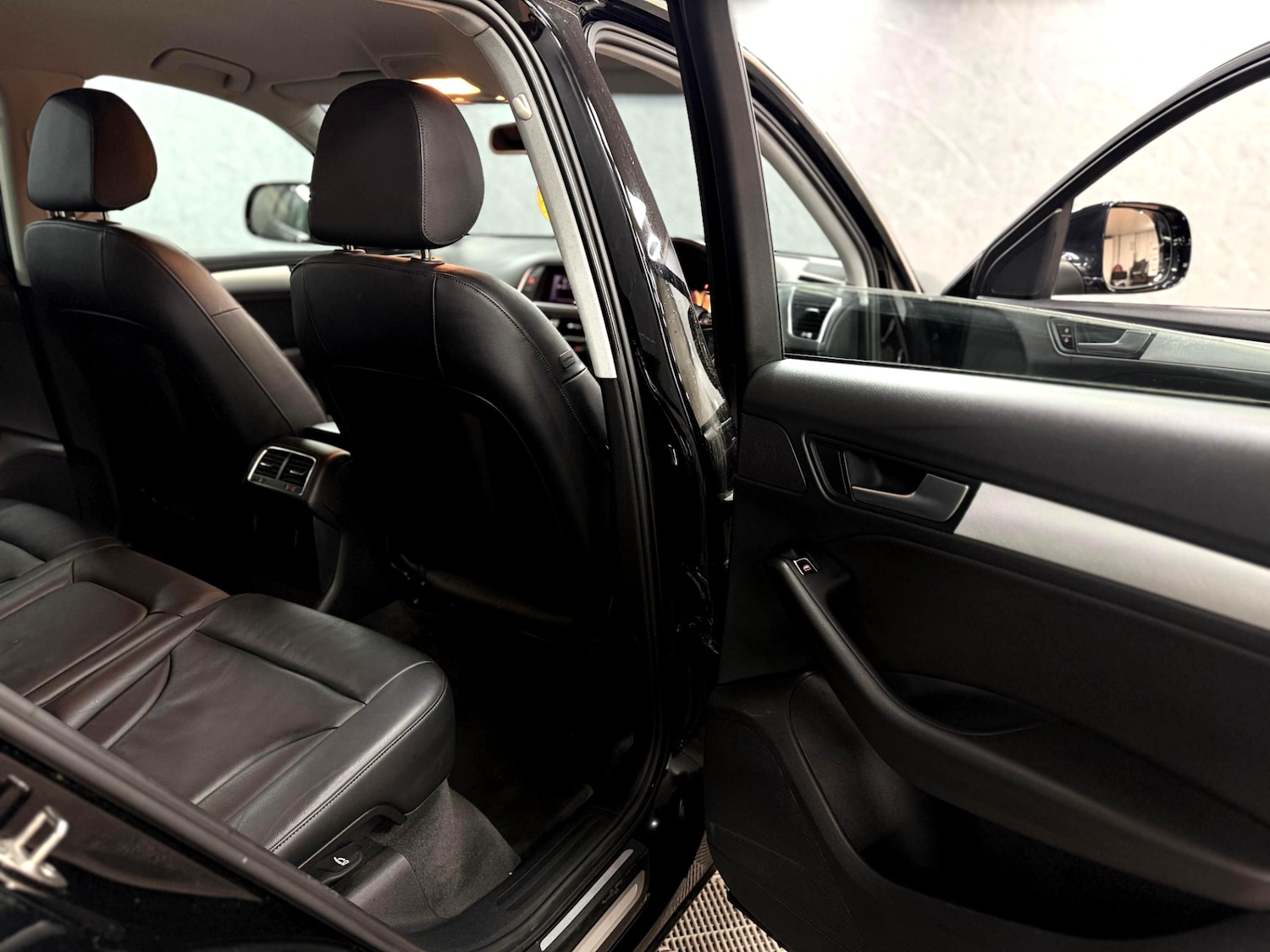 Used Audi Q5 2012 for sale - 76949422: Photo 37