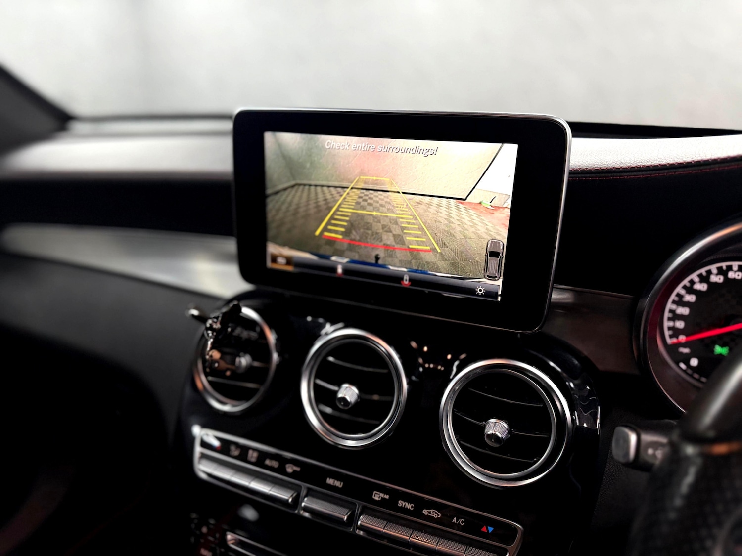 Used Mercedes-Benz GLC 2017 for sale - 77201514: Photo 31