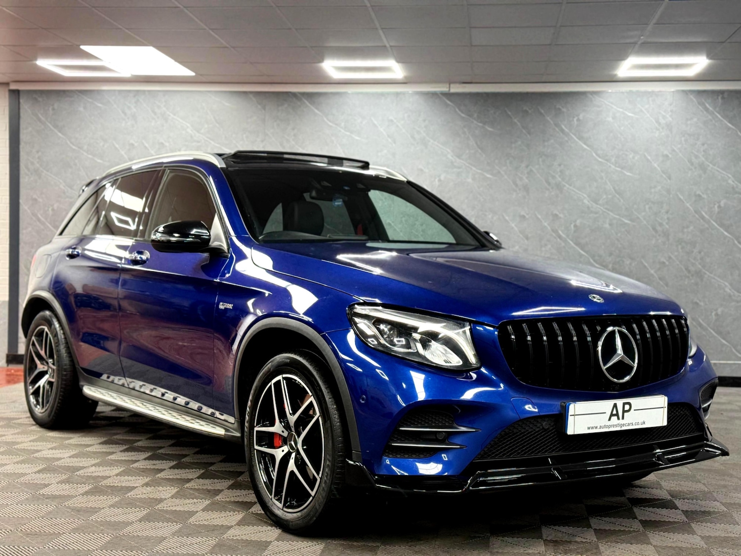 Used Mercedes-Benz GLC 2017 for sale - 77201514: Photo 4