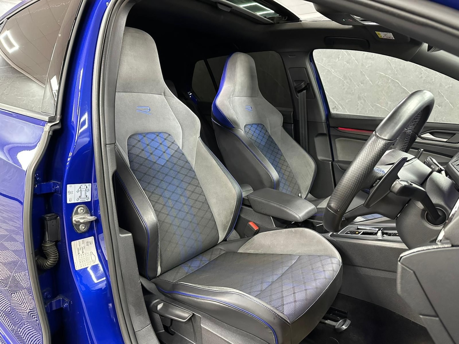 Used Volkswagen Golf 2021 for sale - 76715620: Photo 10