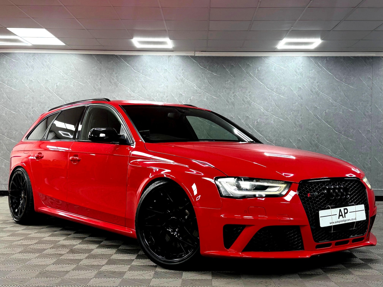 Used Audi RS4 2014 for sale - 76348666: Photo 2
