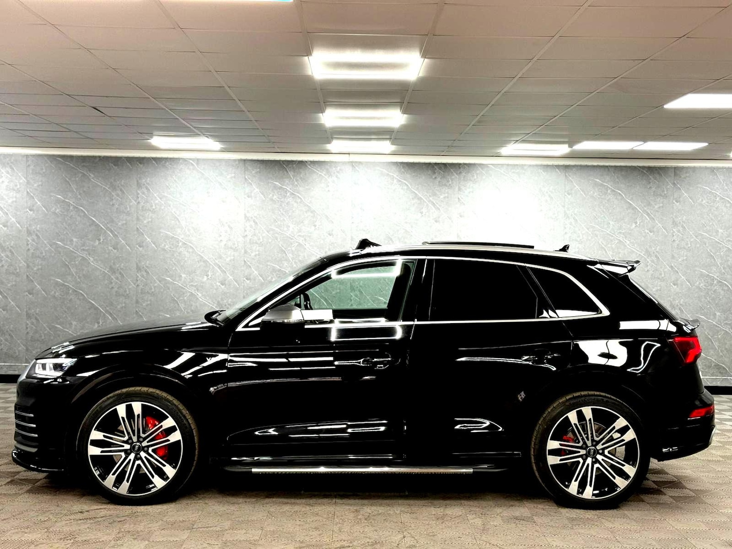 Used Audi SQ5 2017 for sale - 77610749: Photo 23