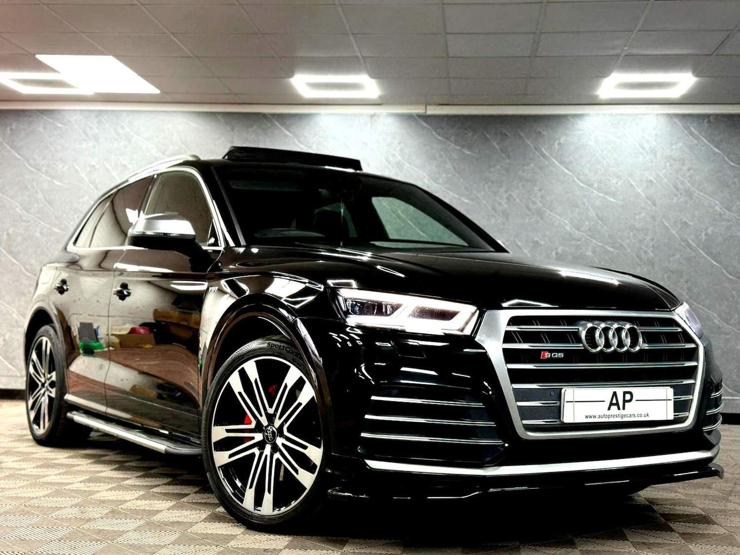 Used Audi SQ5 2017 for sale - 77610749: Photo 3