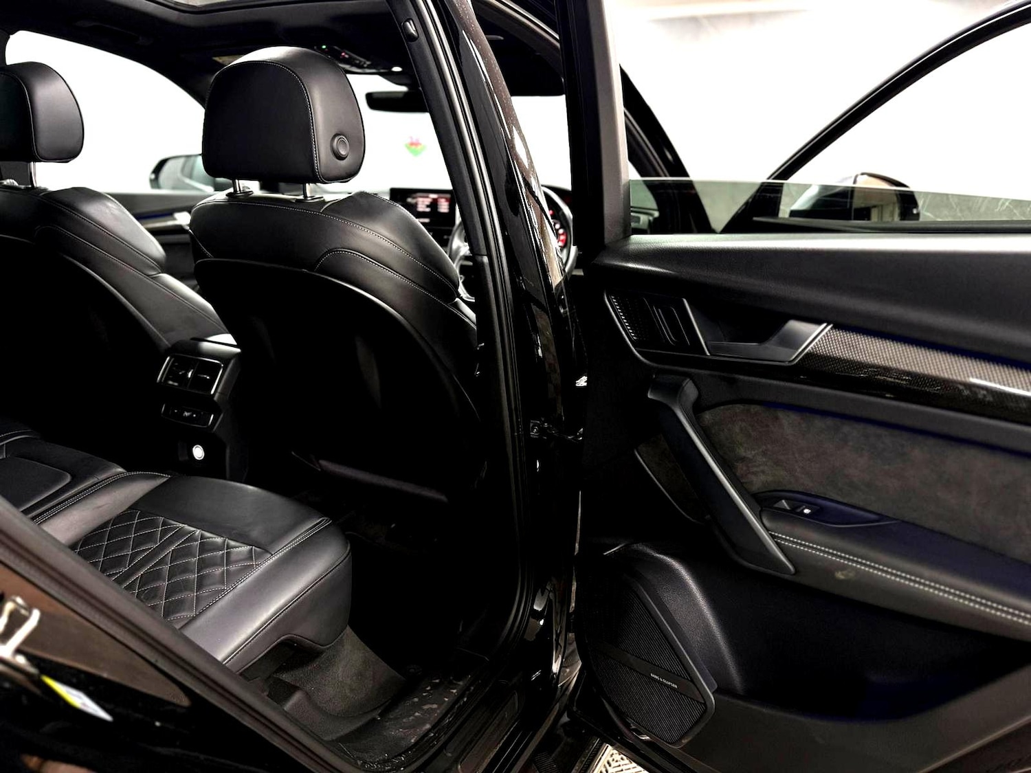 Used Audi SQ5 2017 for sale - 77610749: Photo 38