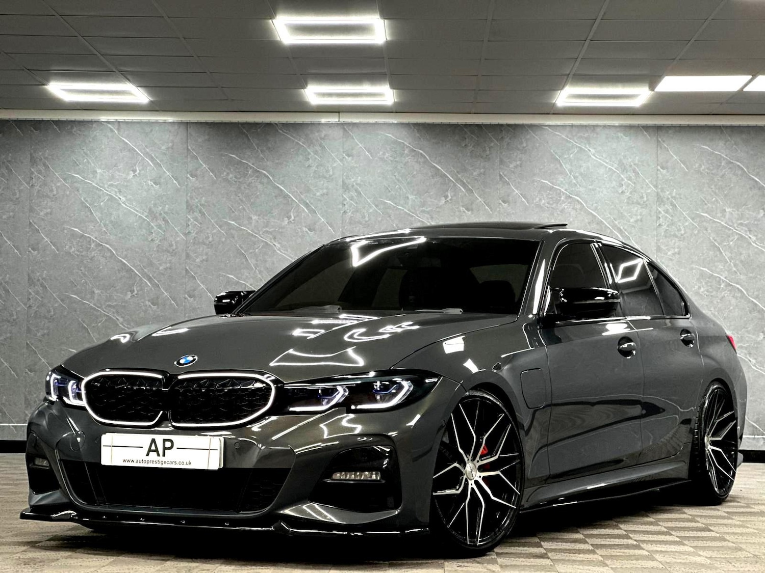 Used BMW 3 Series 2020 for sale - 77435868: Photo 2