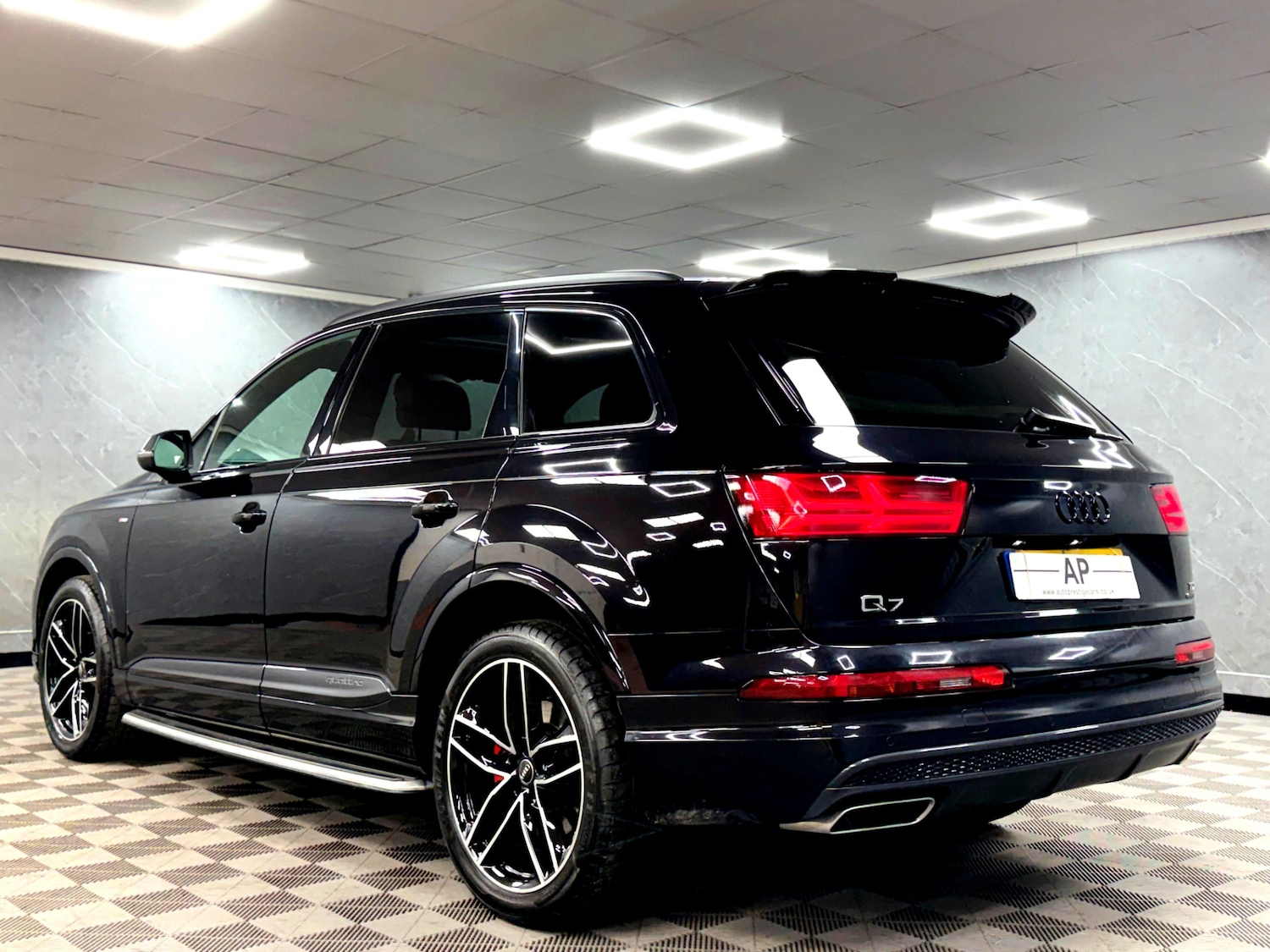 Used Audi Q7 2018 for sale - 77242254: Photo 10