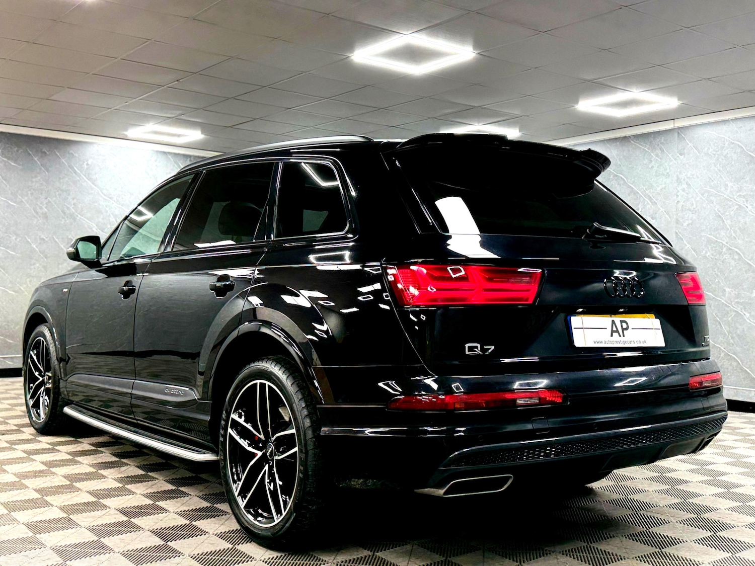 Used Audi Q7 2018 for sale - 77242254: Photo 11