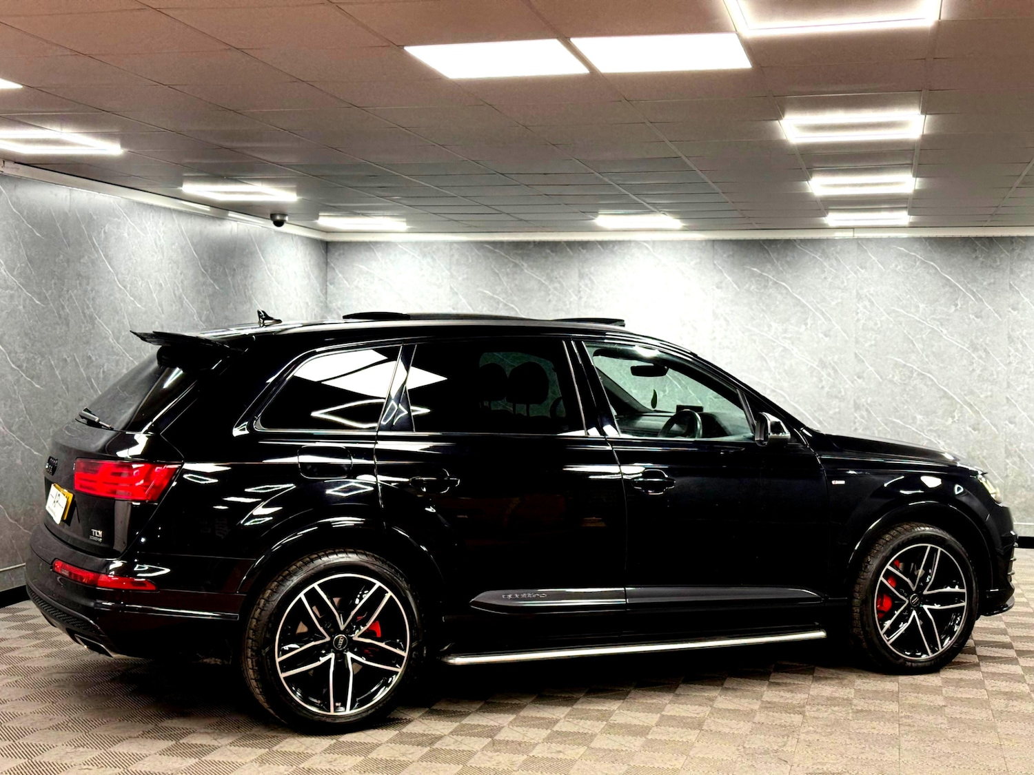 Used Audi Q7 2018 for sale - 77242254: Photo 12