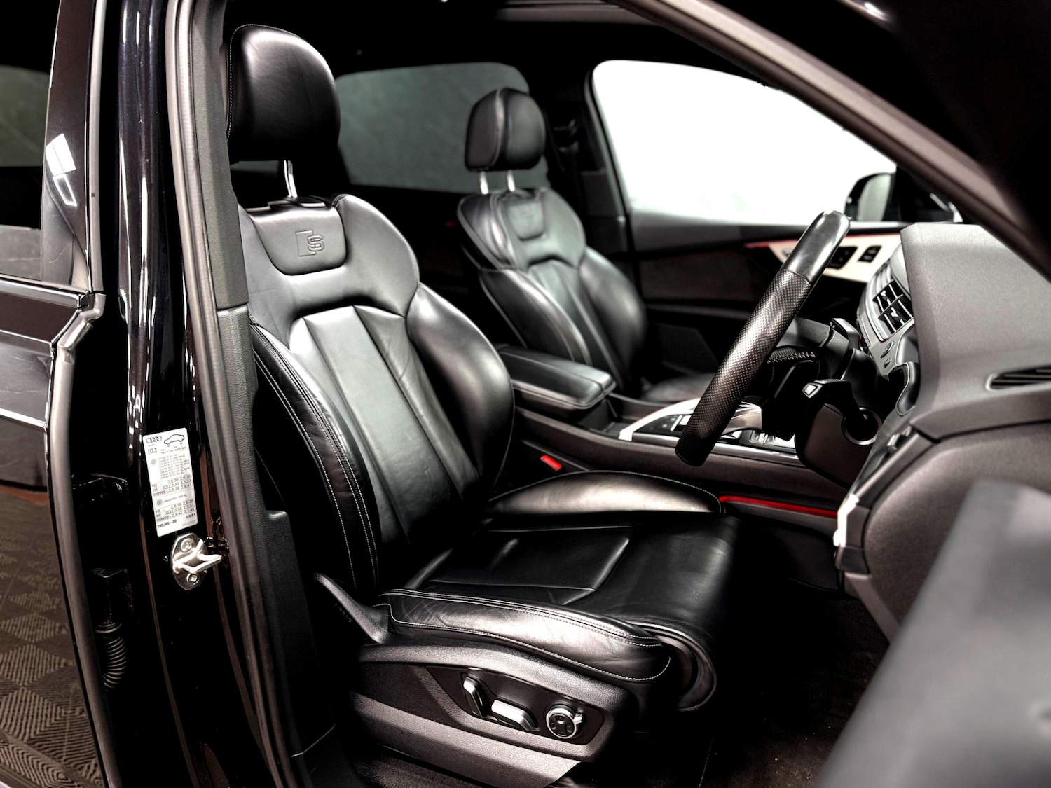 Used Audi Q7 2018 for sale - 77242254: Photo 19