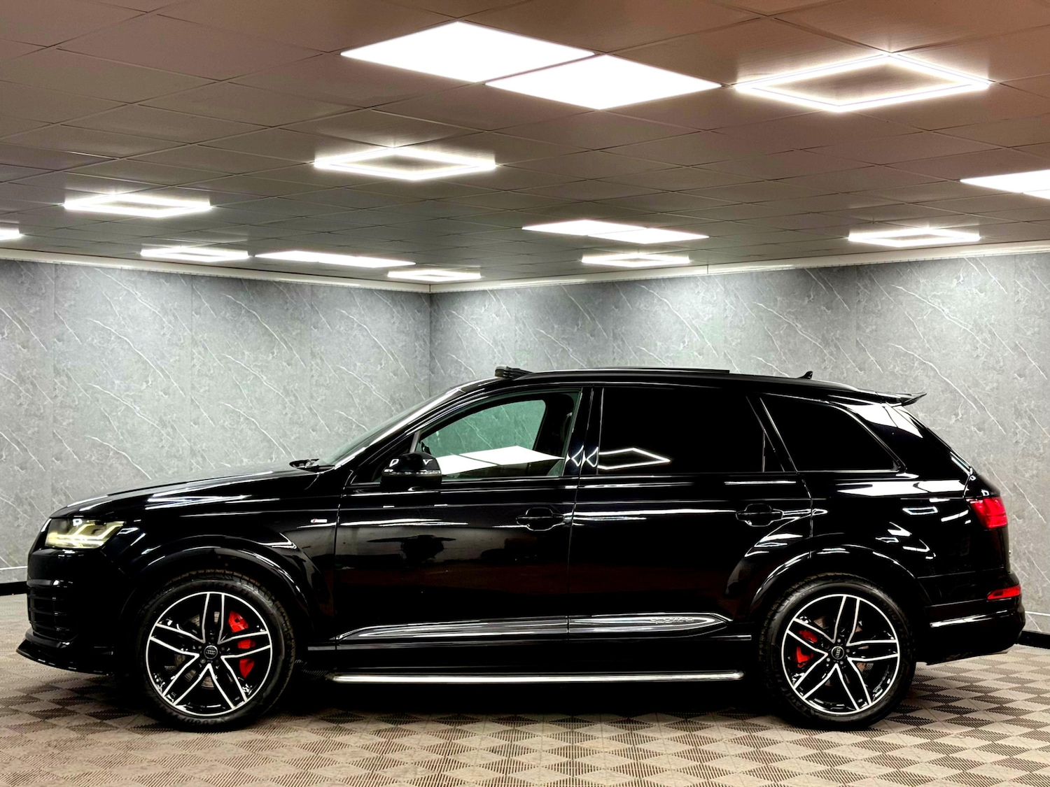 Used Audi Q7 2018 for sale - 77242254: Photo 29