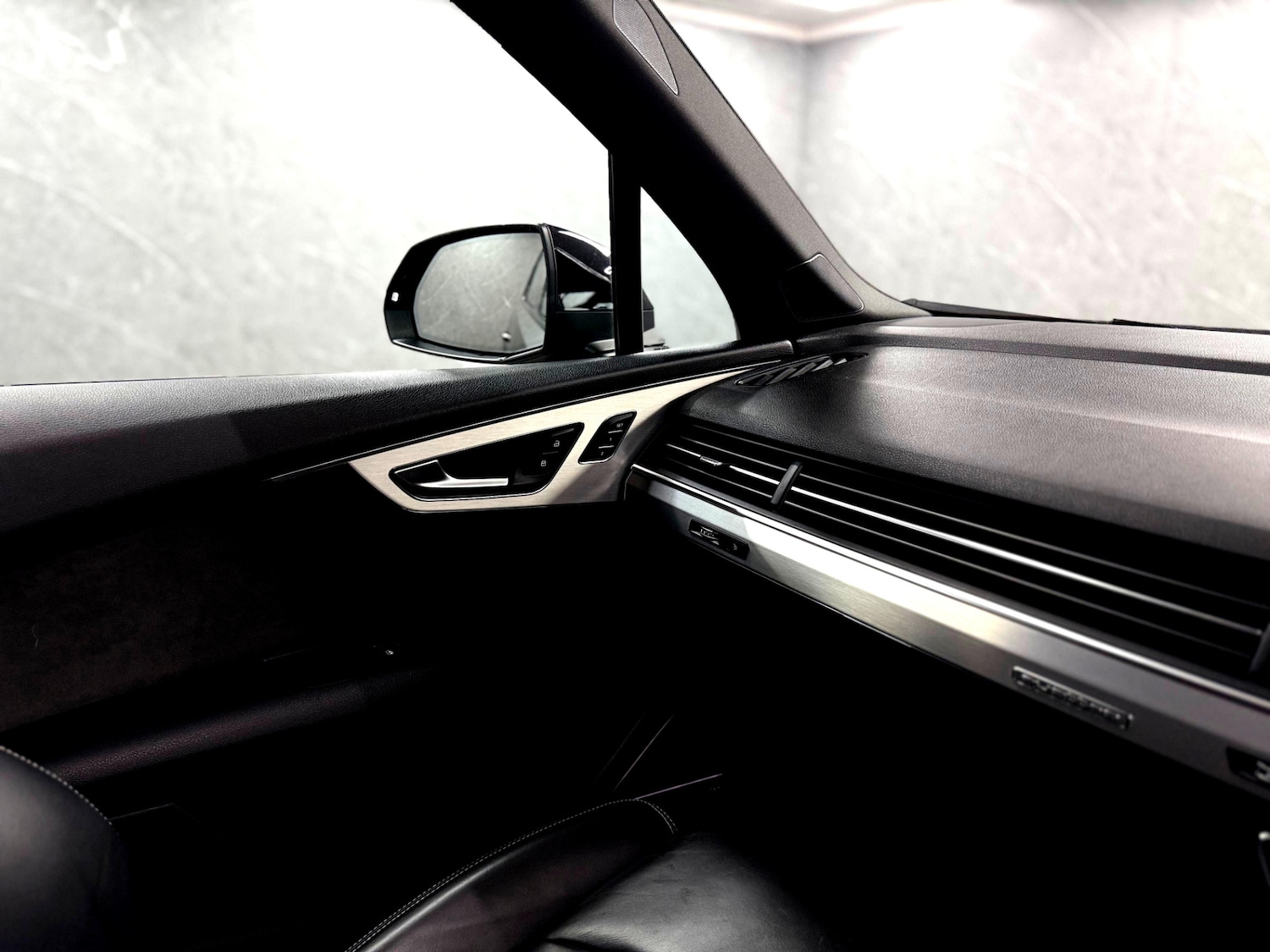 Used Audi Q7 2018 for sale - 77242254: Photo 33