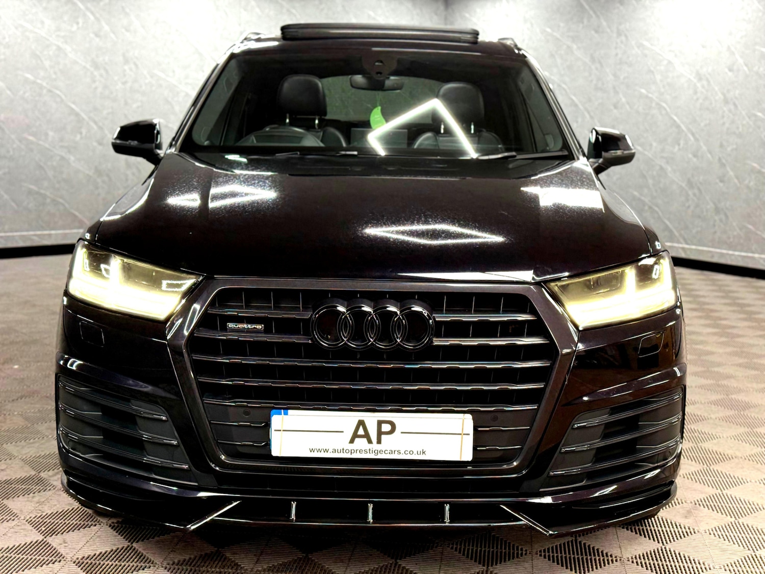 Used Audi Q7 2018 for sale - 77242254: Photo 9